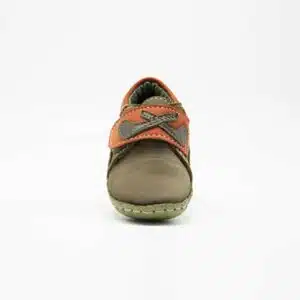 Chausson en cuir véritable vert et orange. Modèle Birds. Vue de face