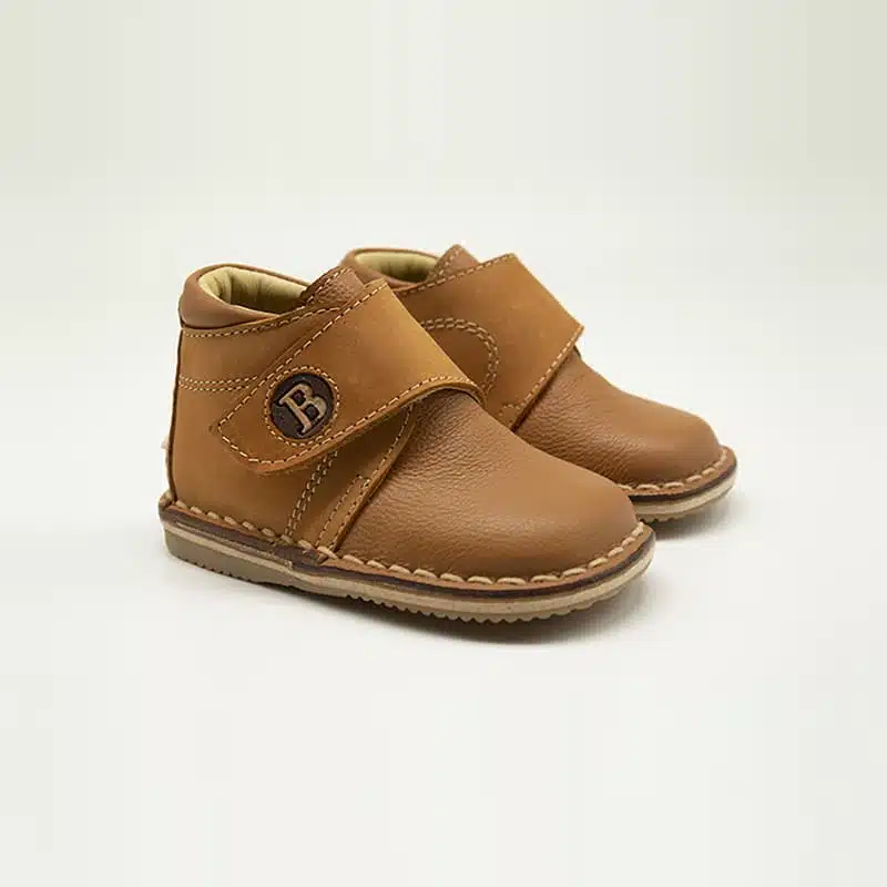 Chaussures en cuir véritable Camel. Modèle Bacio. Paire 2
