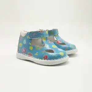 Chaussures en cuir véritable bleu imprimé. Modèle Sweety. Paire