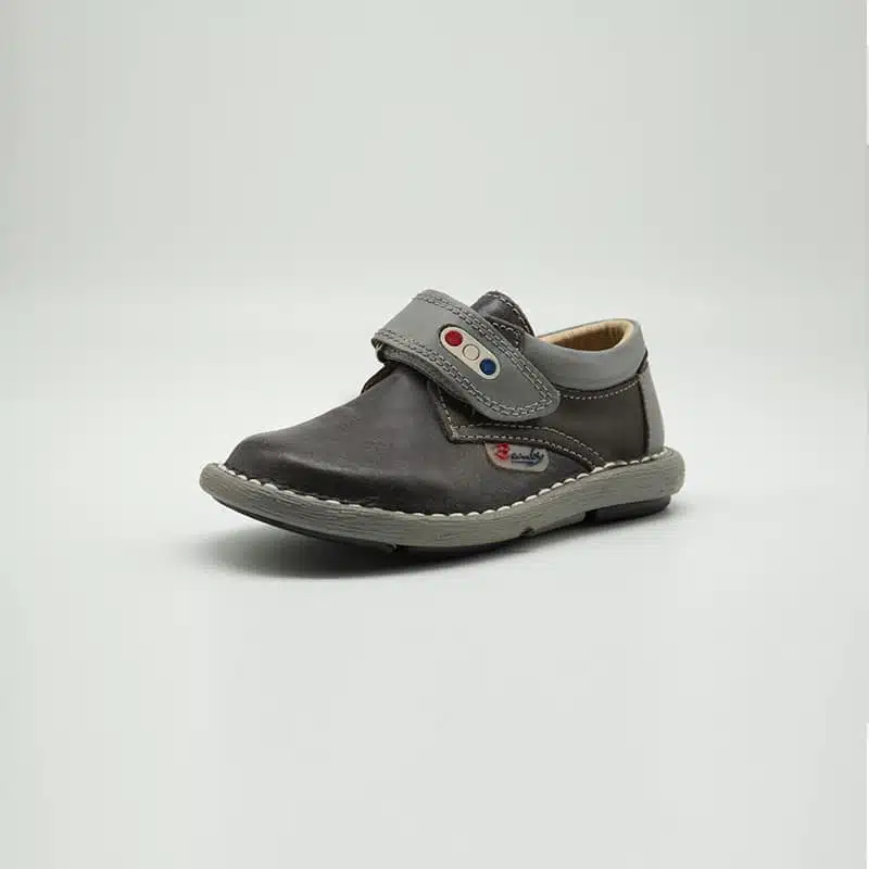 Chaussures en cuir véritable gris. Modèle Smile. Vue de côté