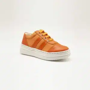 Espadrille en cuir véritable orange. Modèle moon. vue de côté 2