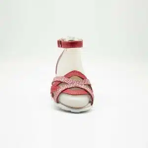 Sandales en cuir véritable rouge. Modèle Maya. Vue de face