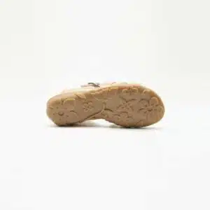 Sandel en cuir véritable saumon. Modèle Daisy. Semelle