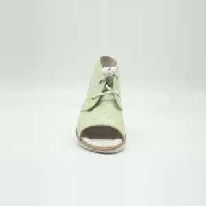 Sandel en cuir véritable vert. Model Playa. Vue de face