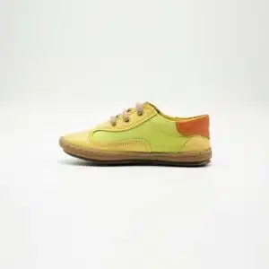 Chaussures en cuir véritable jaune. Modèle Pedro. Vue de côté 2