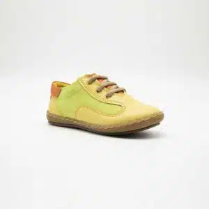 Chaussures en cuir véritable jaune. Modèle Pedro. Vue de côté