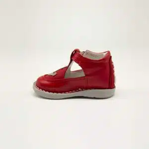 Chaussures en cuir véritable rouge. Modèle Rubis. Vue de côté 2